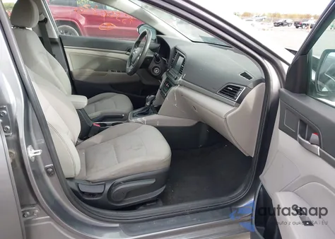 2018 Hyundai Elantra Sel z USA, uszkodzony, nr VIN 5NPD84LF6JH307890